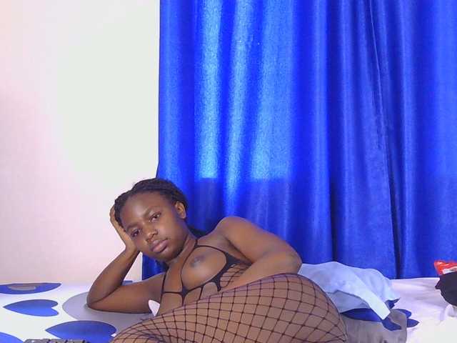 PinkCoochie22 live cam on BongaCams
