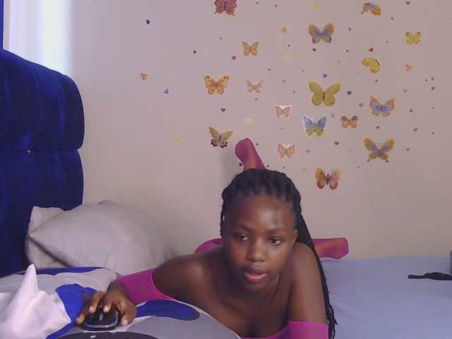 PinkCoochie22 live cam on BongaCams