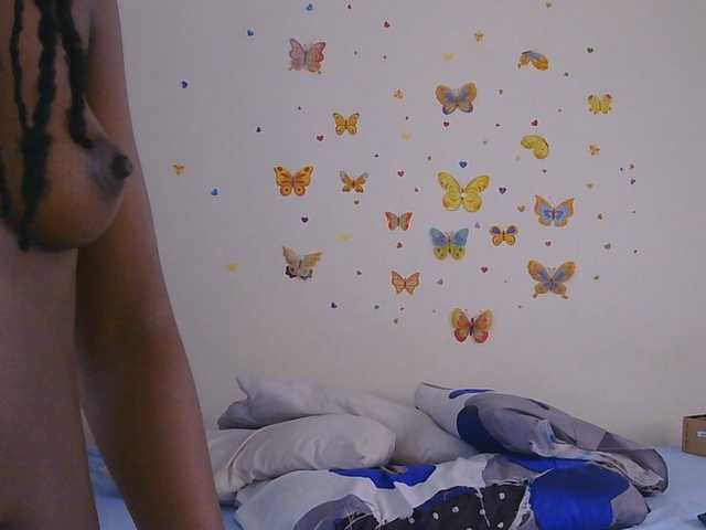 PinkCoochie22 live cam on BongaCams