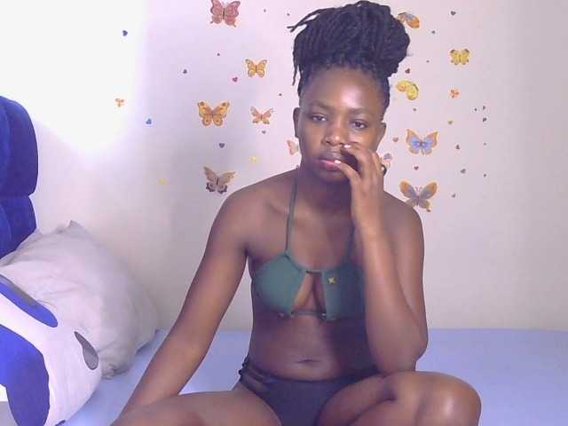 PinkCoochie22 live cam on BongaCams