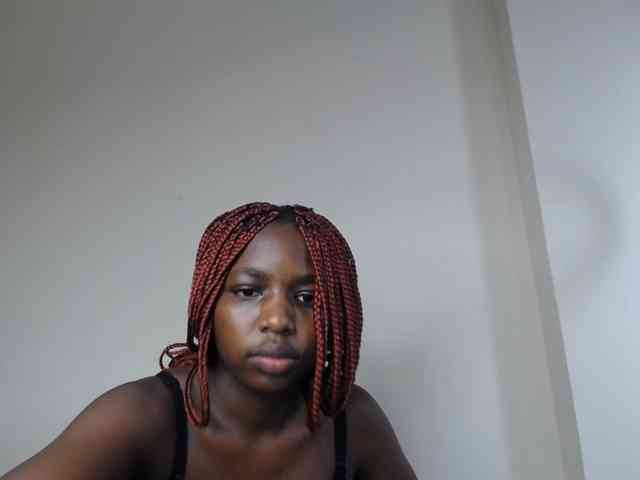 PinkCoochie22 webcam