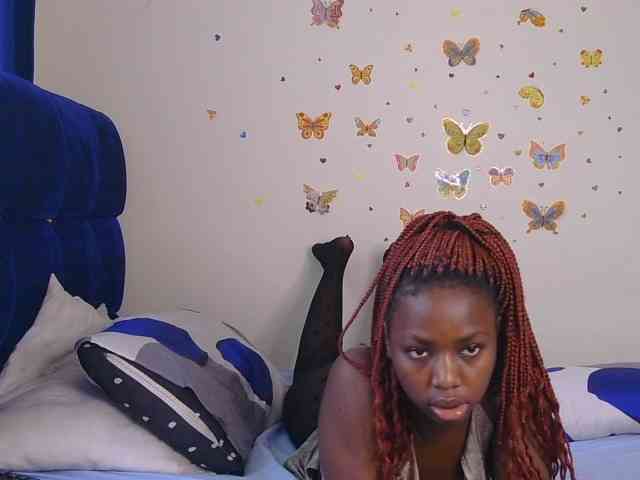 PinkCoochie22 webcam