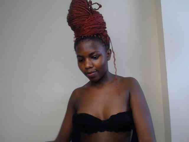 PinkCoochie22 webcam