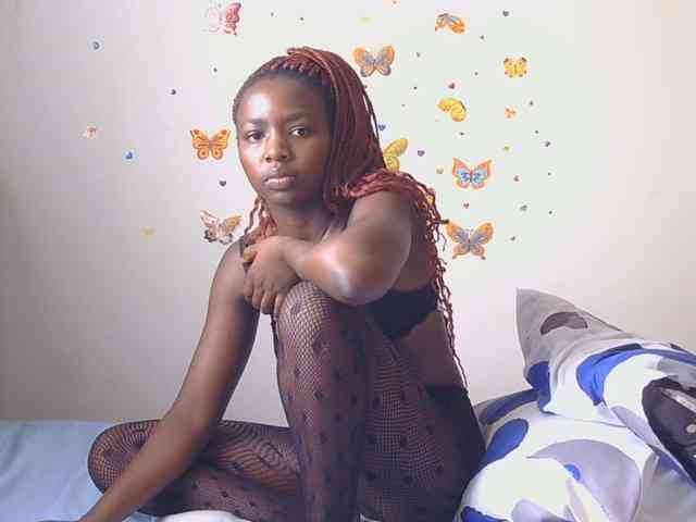 PinkCoochie22 webcam