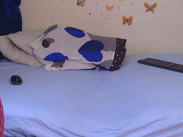 PinkCoochie22 webcam