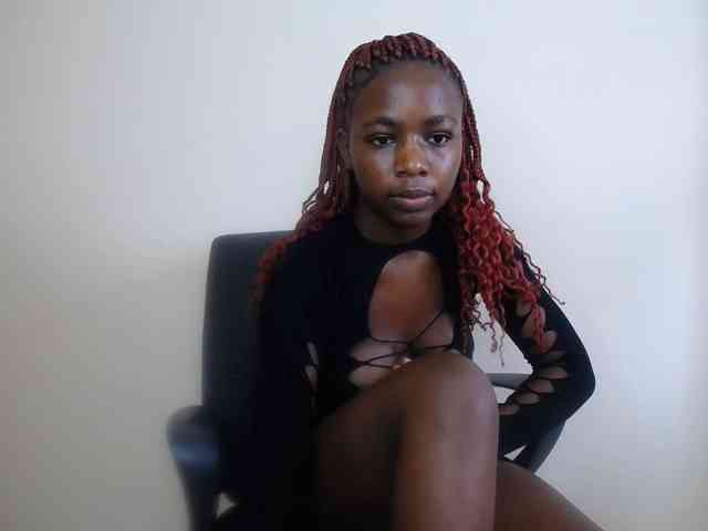 PinkCoochie22 webcam