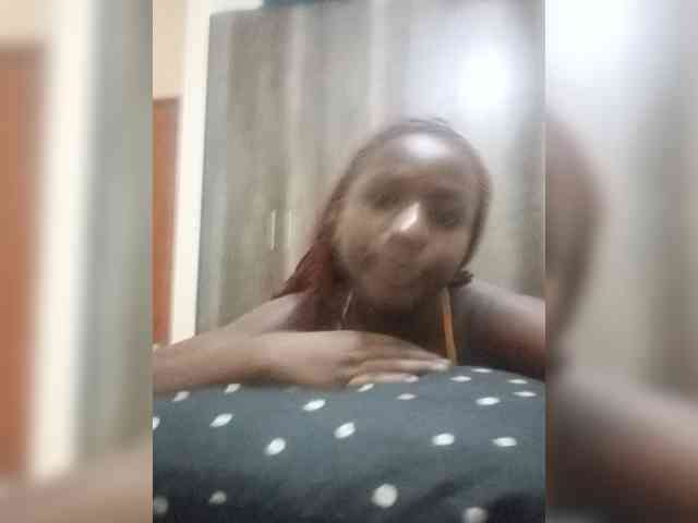PinkCoochie22 webcam