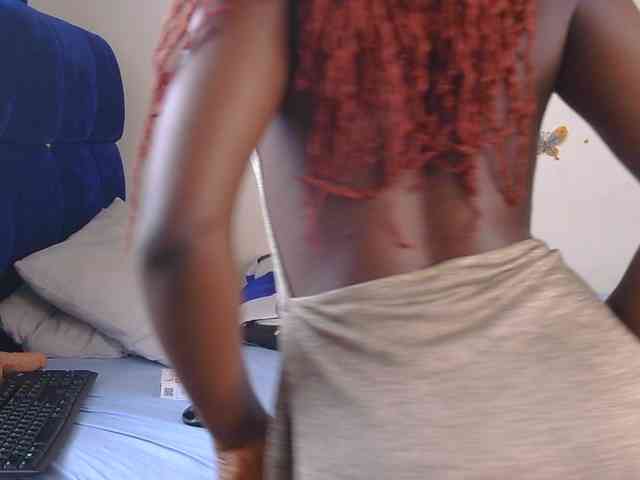 PinkCoochie22 webcam