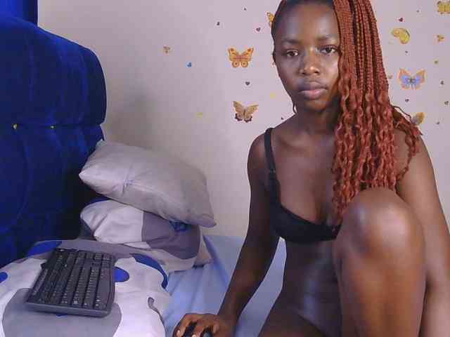 PinkCoochie22 webcam