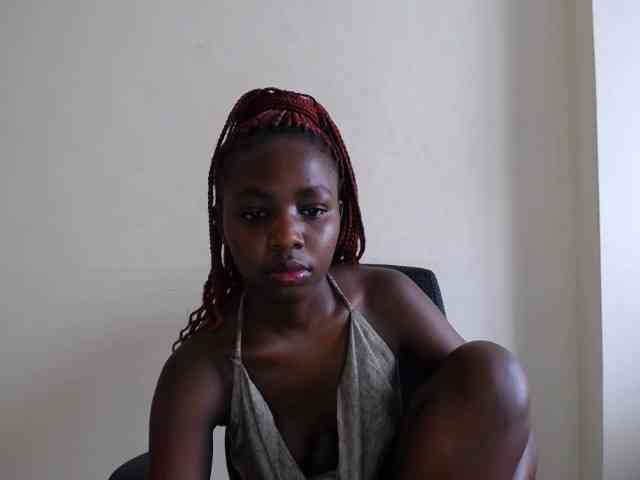 PinkCoochie22 webcam