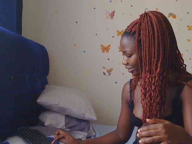 PinkCoochie22 webcam