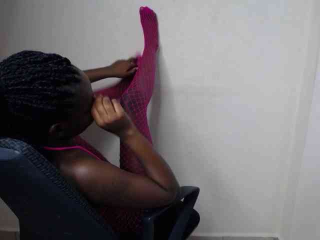 PinkCoochie22 webcam
