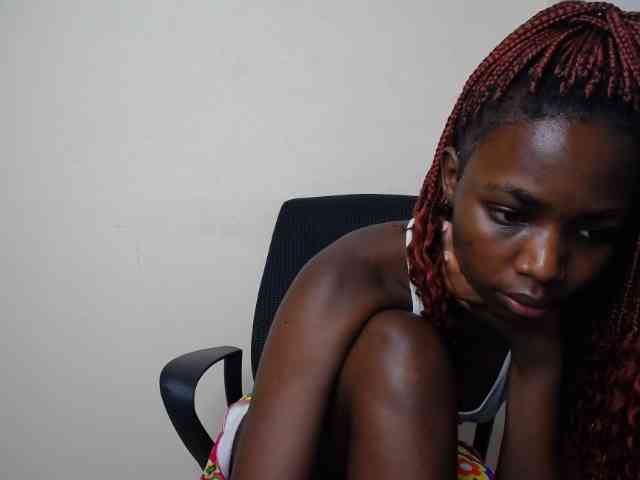 PinkCoochie22 webcam