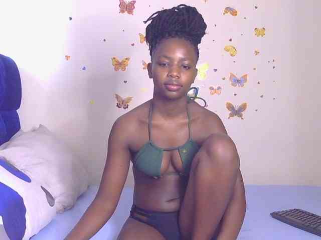 PinkCoochie22 webcam