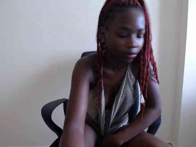PinkCoochie22 webcam