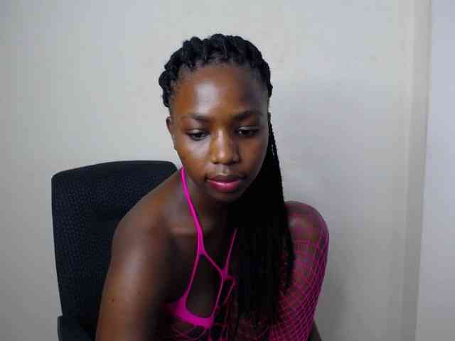 PinkCoochie22 webcam