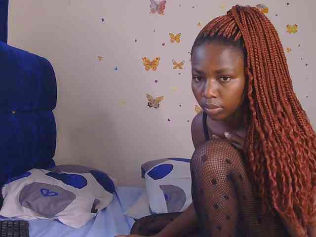PinkCoochie22 webcam