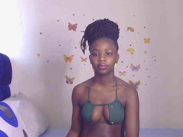 PinkCoochie22 webcam