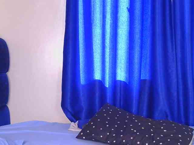 PinkCoochie22 webcam