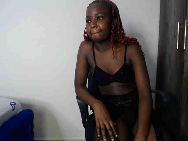 PinkCoochie22