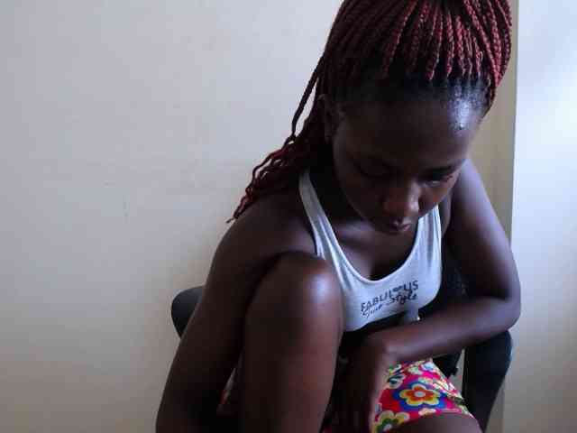 PinkCoochie22 webcam