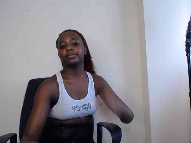 PinkCoochie22 webcam
