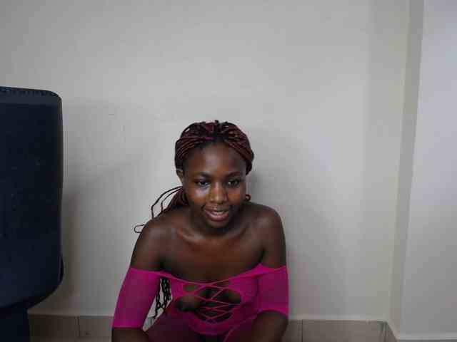 PinkCoochie22 webcam