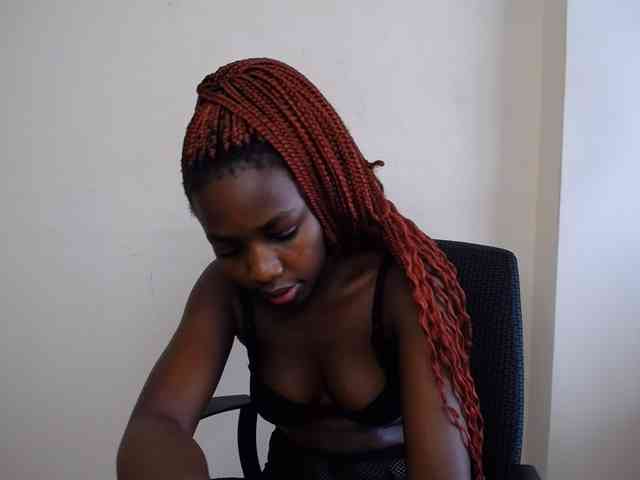 PinkCoochie22 webcam