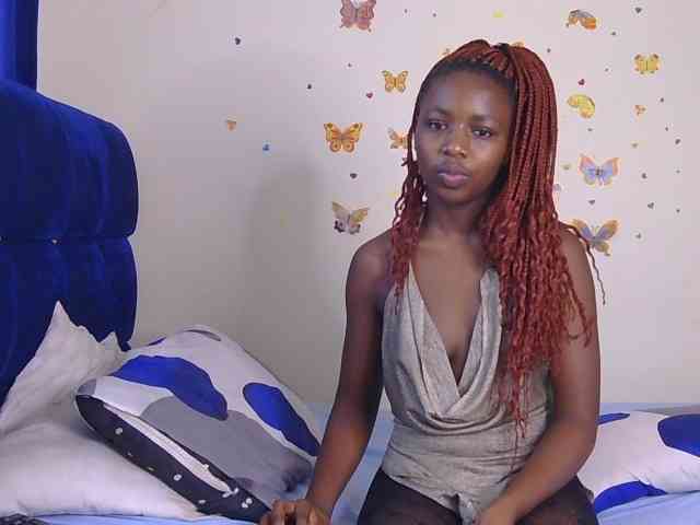 PinkCoochie22 webcam