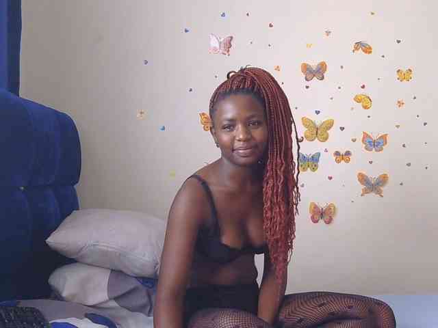 PinkCoochie22 webcam