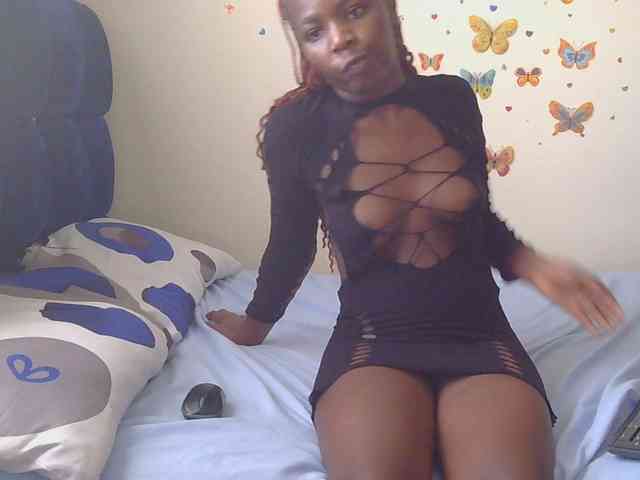 PinkCoochie22 webcam