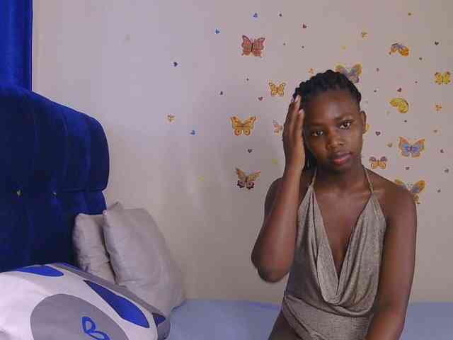 PinkCoochie22 webcam