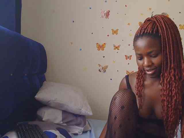 PinkCoochie22 webcam