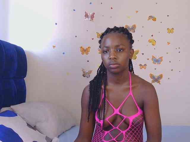 PinkCoochie22 webcam