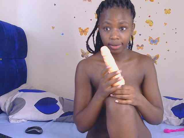 PinkCoochie22 webcam