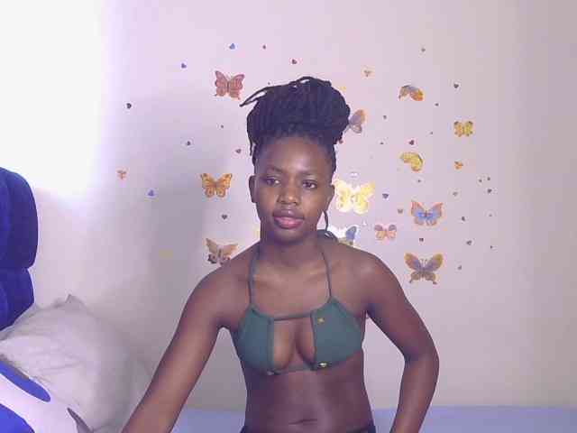PinkCoochie22 webcam