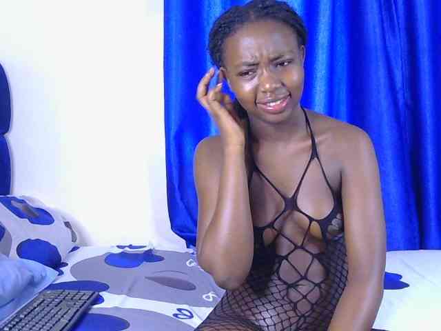 PinkCoochie22 webcam