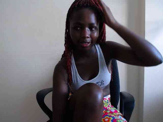 PinkCoochie22 webcam