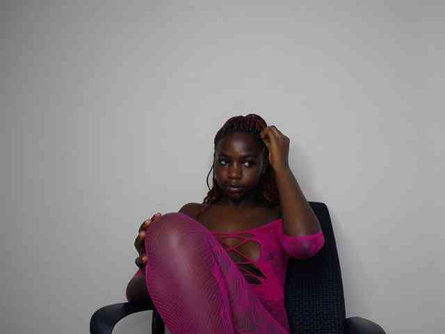 PinkCoochie22 webcam