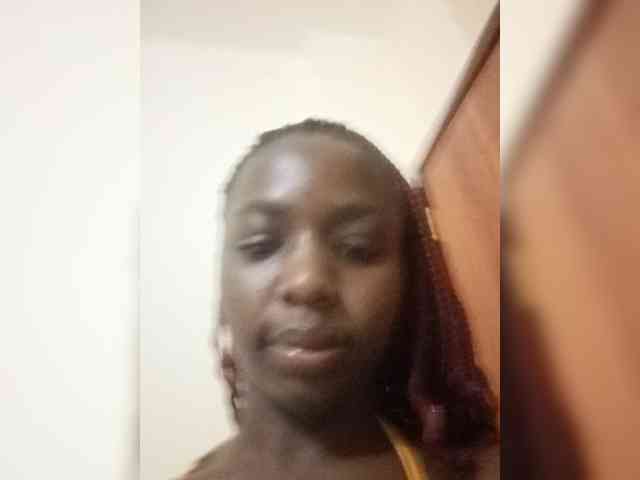 PinkCoochie22 webcam