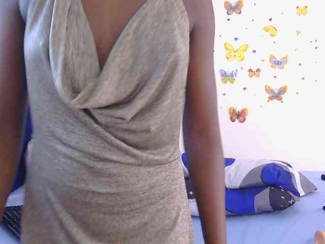 PinkCoochie22 webcam