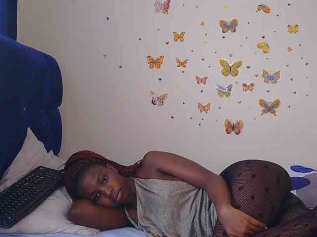 PinkCoochie22 webcam