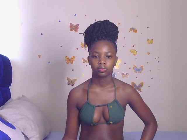 PinkCoochie22 webcam