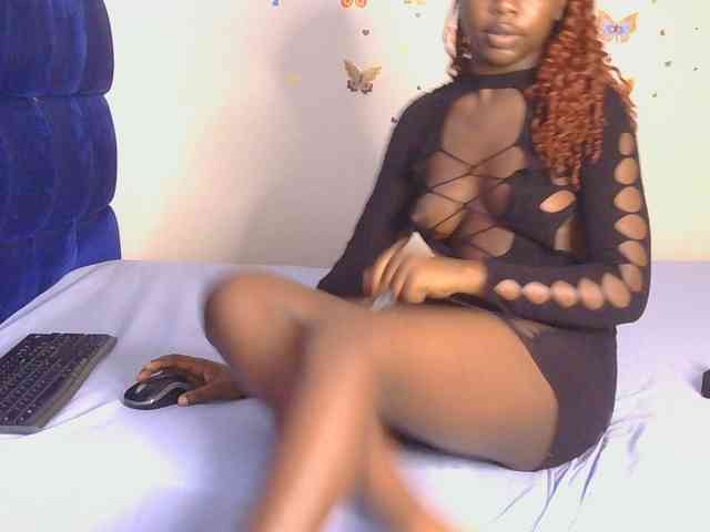 PinkCoochie22 webcam