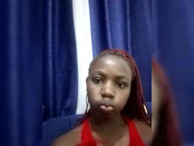 PinkCoochie22 webcam