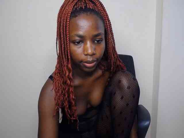 PinkCoochie22 webcam