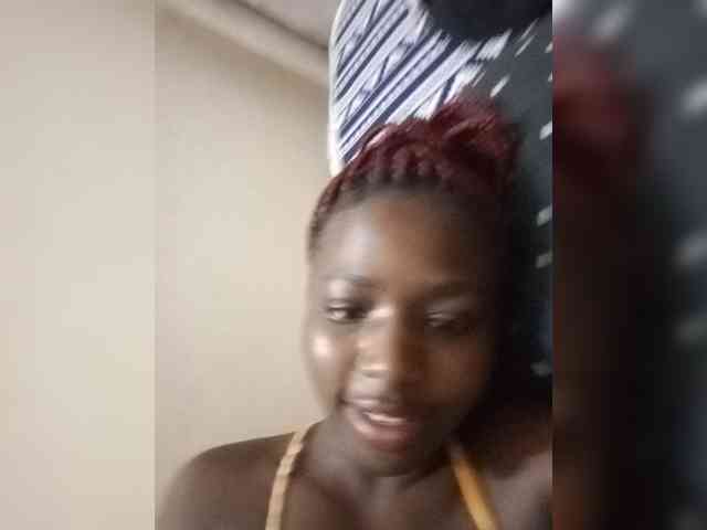 PinkCoochie22 webcam