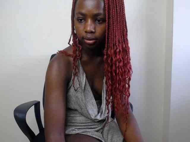 PinkCoochie22 webcam