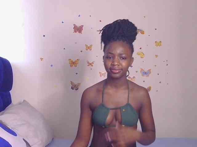 PinkCoochie22 webcam