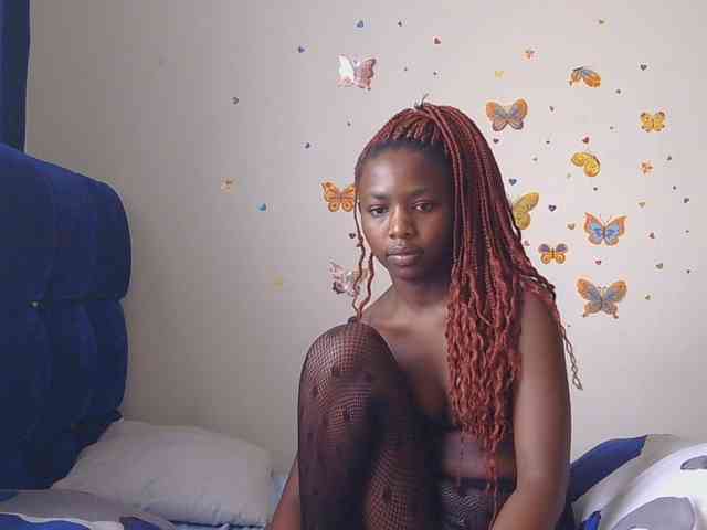 PinkCoochie22 webcam